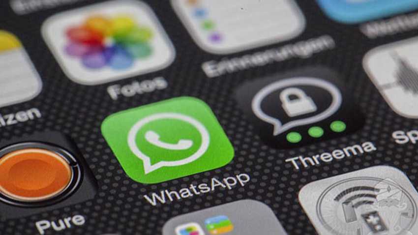 WhatsApp najpopularniejszym komunikatorem na świecie. BBM pobierany najrzadziej