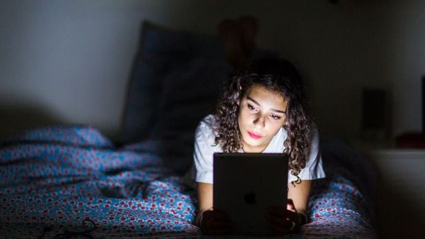 Tablety i czytniki e-book przyczyną zaburzeń snu